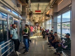 توافد الركاب على محطات المرحلة الثانية من الأتوبيس الترددي BRT مع بدء التشغيل