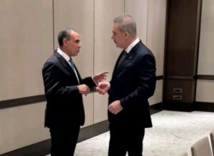 وزير الخارجية المصري يبحث مع نظيره التركي تطورات ليبيا ويرفض مذكرة التفاهم البحرية الموقعة عام 2019